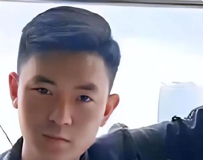 妈妈近况曝光！摆摊卖甜品想踏出重生第一步麻将胡了试玩网站免费“重庆姐弟坠亡案”(图5)