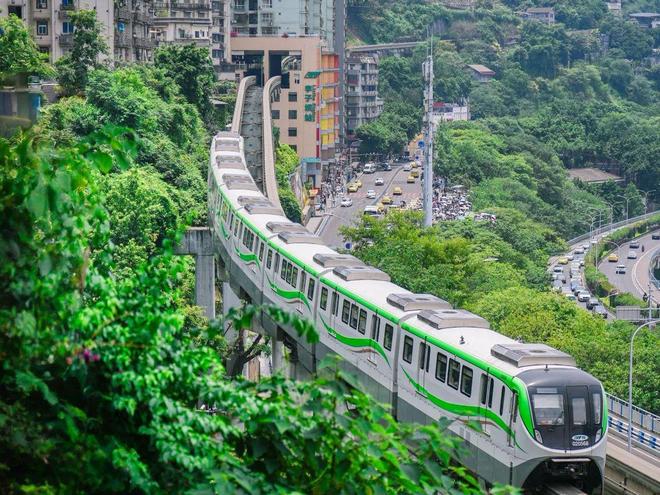 ：五天四晚带你精华景点一次性打卡完！麻将胡了app重庆旅游必去景点推荐