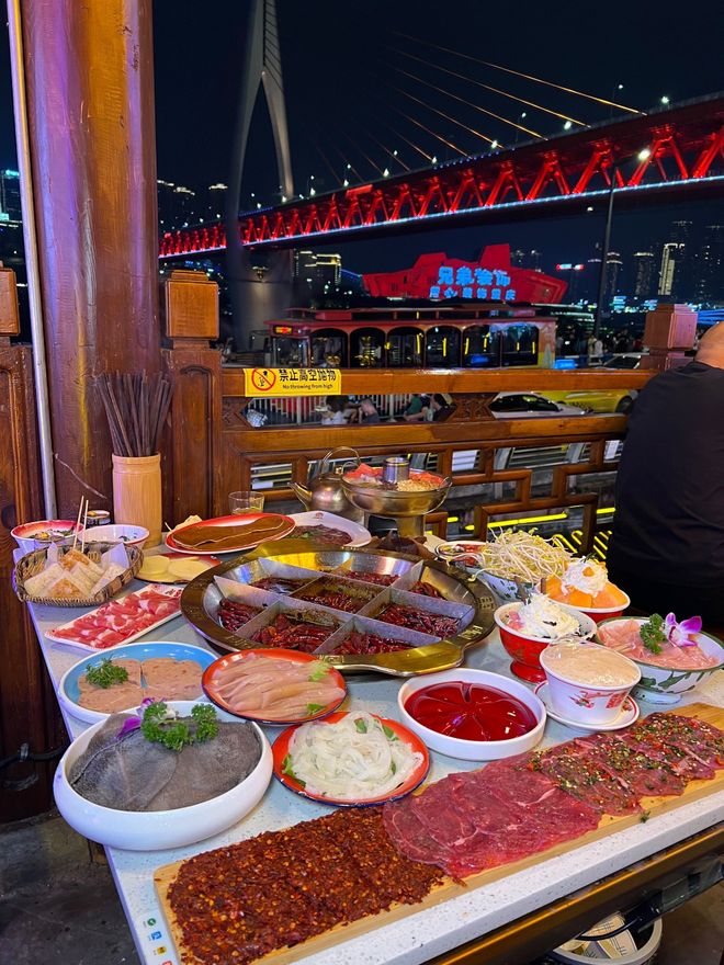 重庆几月最适合游玩攻略全在这！洪崖洞PG麻将胡了模拟器重庆旅游最佳时间(图3)